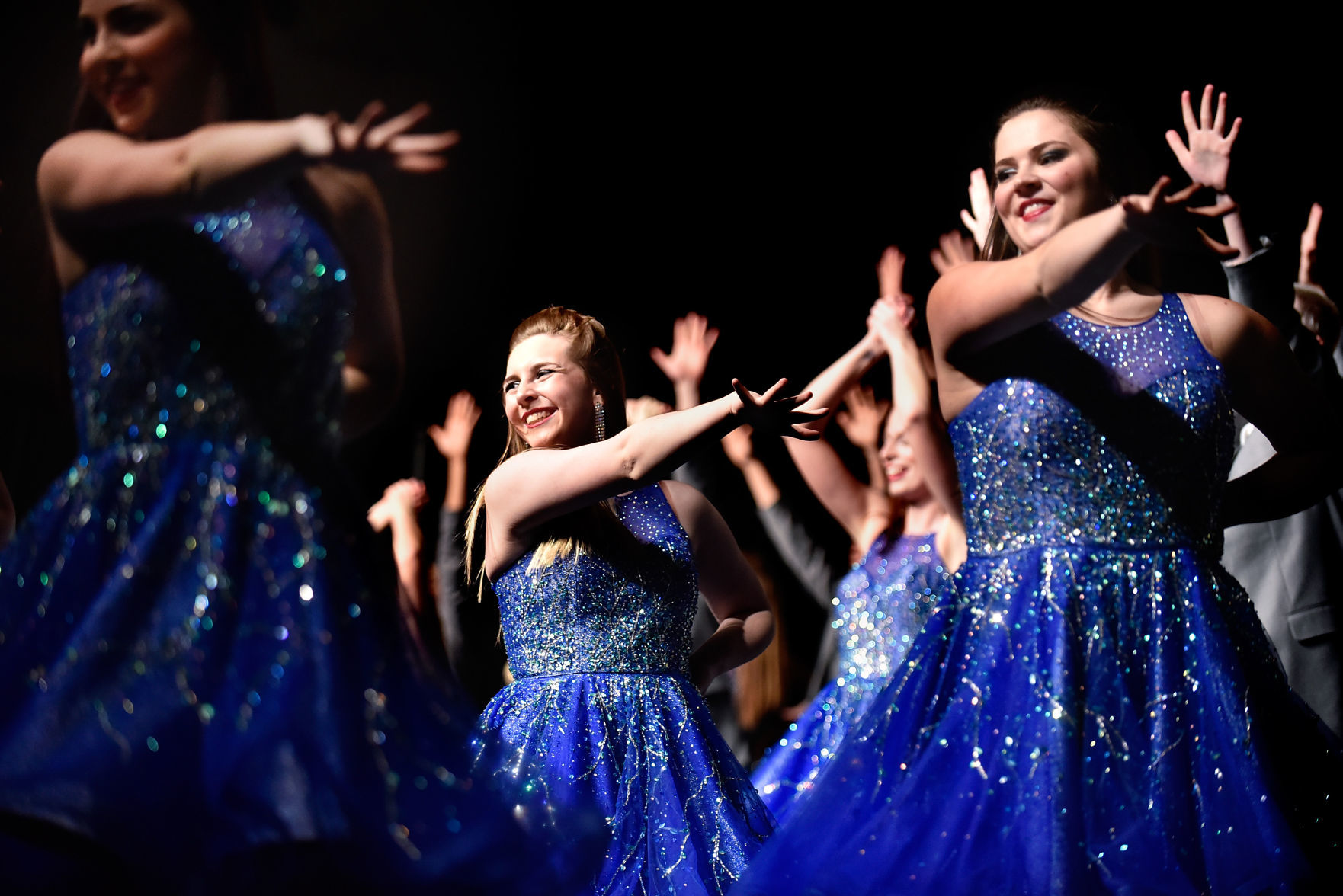Show Choir Sing All About It